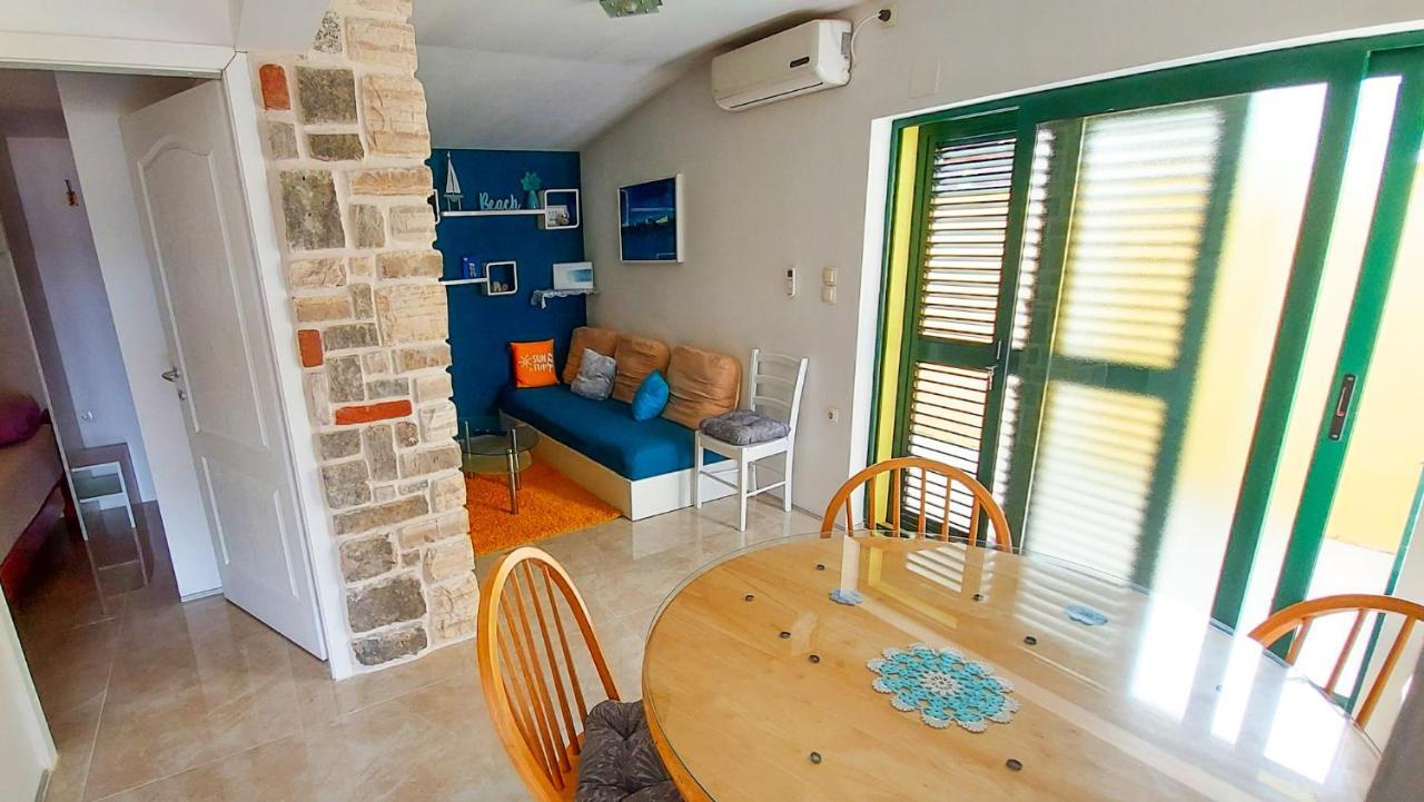 Holiday Home - Beach House 'Amarella' Турань Екстер'єр фото