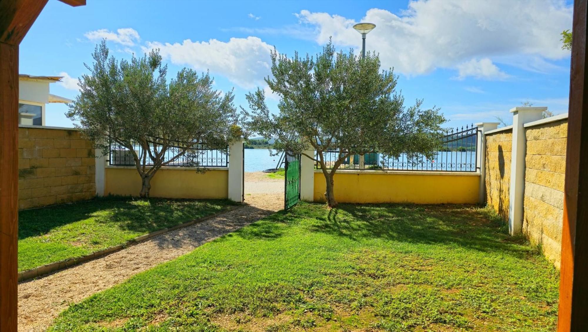 Holiday Home - Beach House 'Amarella' Турань Екстер'єр фото